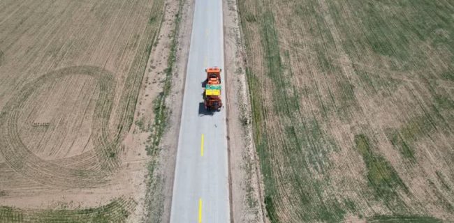 اجرای هزار کیلومتر خطکشی در جادههای همدان آغاز شد اجرای هزار کیلومتر خطکشی در جادههای همدان آغاز شد