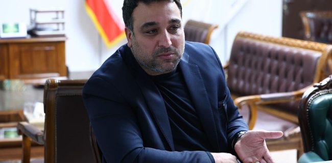 احسان حدادی: ماجرای کرهجنوبی آنطور که تصور میشد، نبوده است! احسان حدادی: ماجرای کرهجنوبی آنطور که تصور میشد، نبوده است!