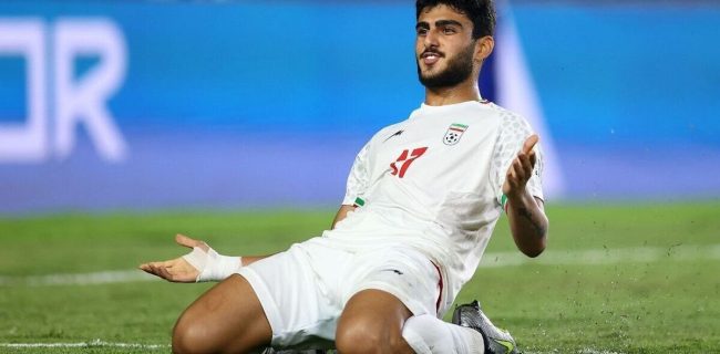 تغییر تیم فوتبالیست ایرانی بعد از ۵۷ دقیقه بازی!