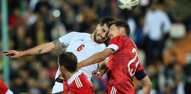 عکس| فوتبال‌دستی بازیکنان ایران و روسیه
