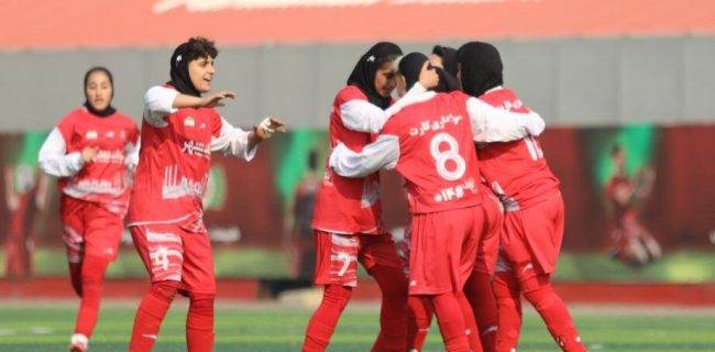 عکس| پوستر خاص باشگاه پرسپولیس برای الکلاسیکو زنانه عکس| پوستر خاص باشگاه پرسپولیس برای الکلاسیکو زنانه