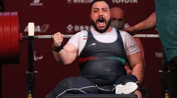 نایب قهرمانی پاراوزنه‌بردار ایران در جهان