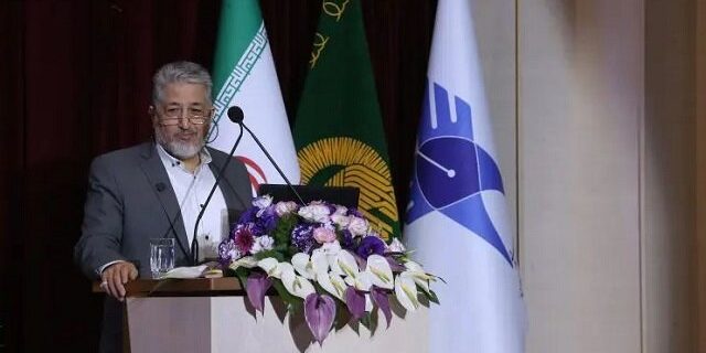 رئیس دانشگاه آزاد اسلامی در مراسم گرامیداشت هفته بسیج: بسیج باید پرچم‌دار عدالت علمی در دانشگاه‌ها باشد