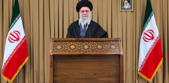 “چهار توصیه کلیدی رهبر انقلاب به ملت: اتحاد در برابر دشمن، حمایت از دولت، پرهیز از اسراف و تقویت ارتباط با خدا”