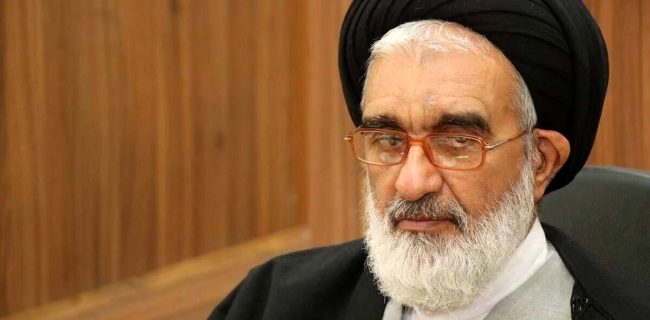 “بسیج، پشتوانه نیروی مقاومت جهان است؛ امام جمعه قم بر حمایت از بسیج و دولت تاکید کرد”
