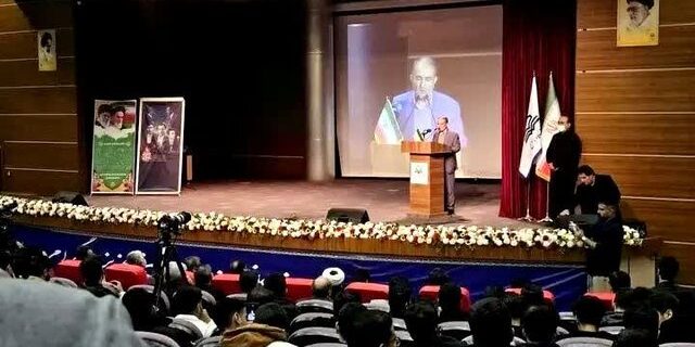 استاندار کهگیلویه و بویراحمد در دانشگاه یاسوج: فراهم کردن بستر تحصیل بدون دغدغه دانشجویان اولویت اصلی است استاندار کهگیلویه و بویراحمد در دانشگاه یاسوج: فراهم کردن بستر تحصیل بدون دغدغه دانشجویان اولویت اصلی است