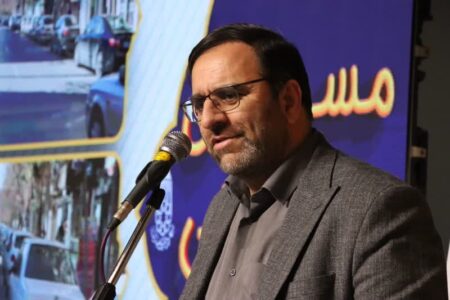 تأکید شهردار همدان بر نقش کلیدی رانندگان در ارتقای تصویر شهری/ تصمیمهای شجاعانه در حمل و نقل، شهر را از بحران نجات داد تأکید شهردار همدان بر نقش کلیدی رانندگان در ارتقای تصویر شهری/ تصمیمهای شجاعانه در حمل و نقل، شهر را از بحران نجات داد