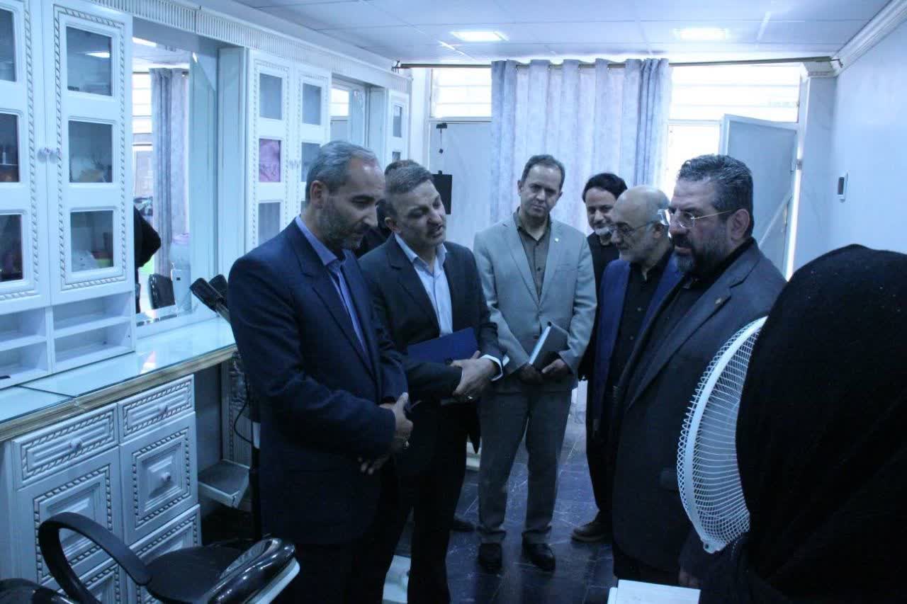پرداخت ۵۰۰ وام ۱۰۰ میلیون تومانی به مددجویان کمیته امداد همدان